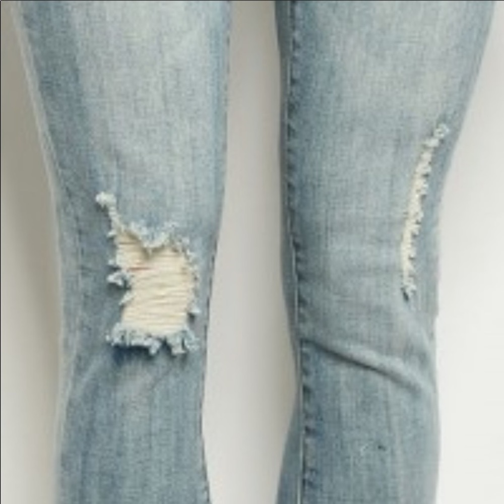 π2/$20π LAST 1 Womenβs Frayed Denim Light Skinny Jeans - Picture 5 of 8